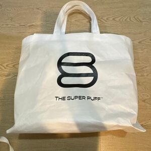 Aritzia Super Puff‎ TNA storage garment bag